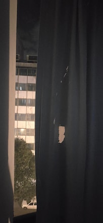 Old rotten courtnains