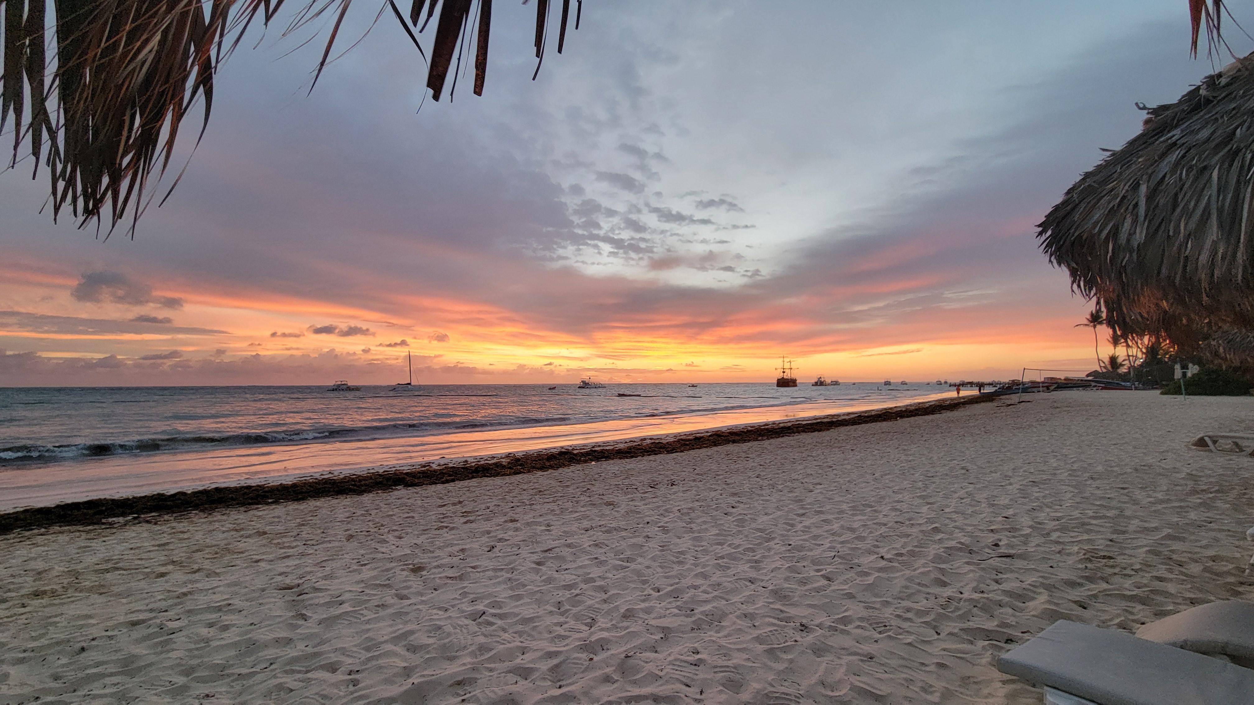 Sunrise at the beach