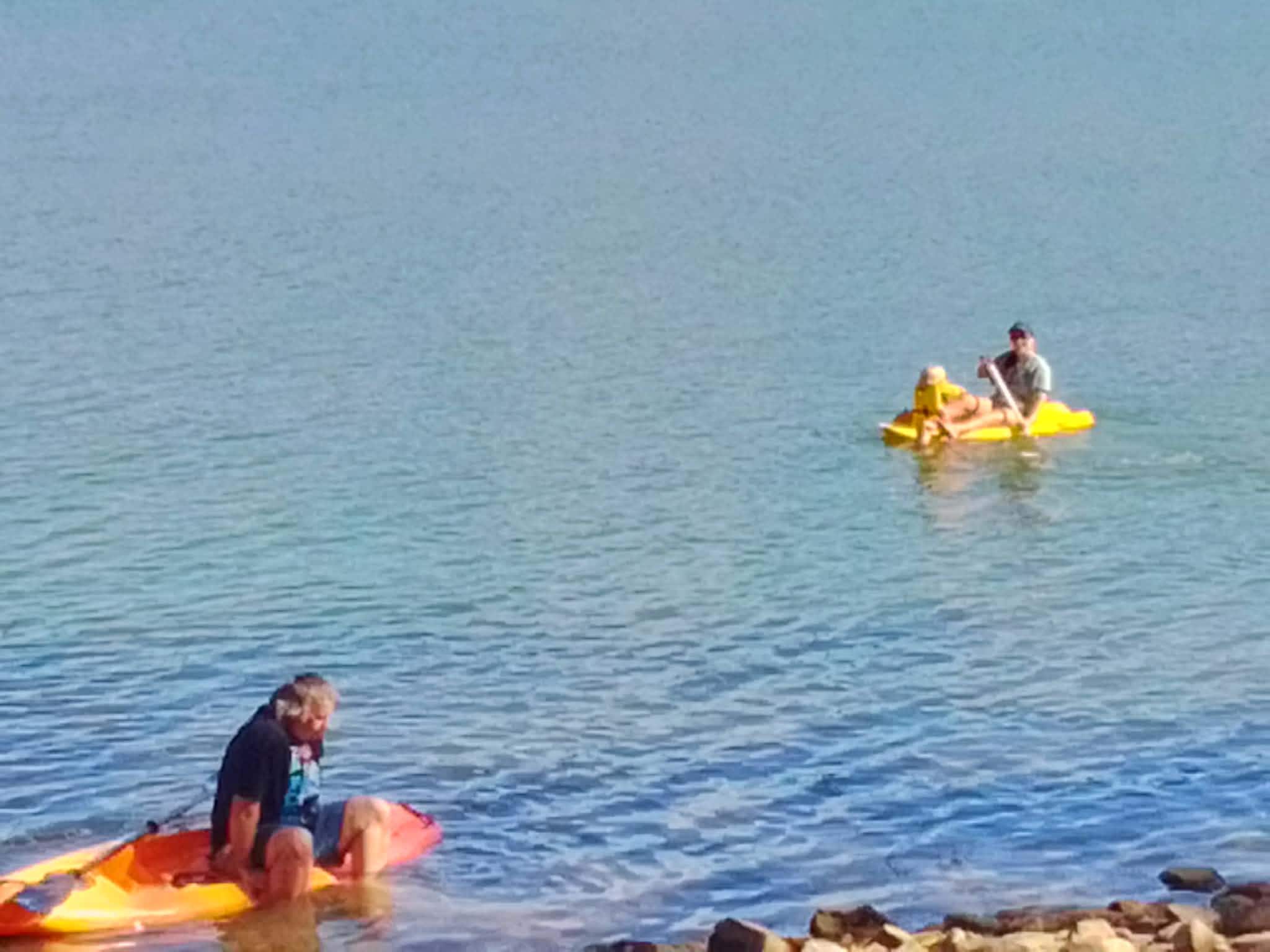 Canoes 