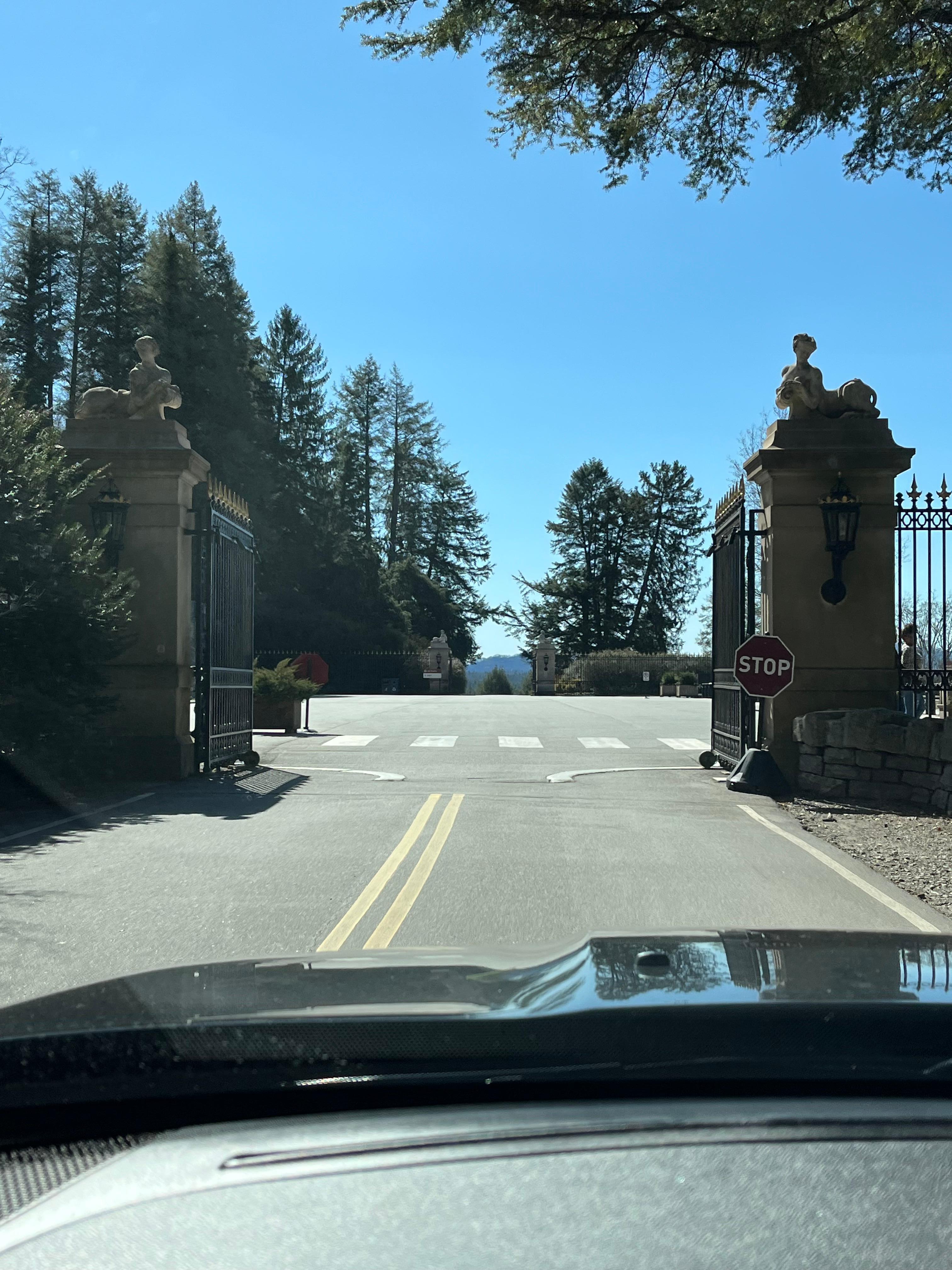 Entry to Biltmore 