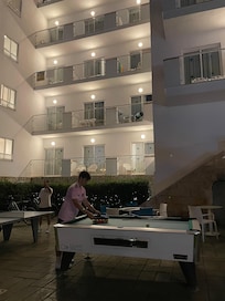 Billiards, ping ping, pool, patios !