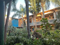 Patio entre les vhambres