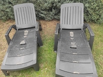 Mobilier de piscine pas propre