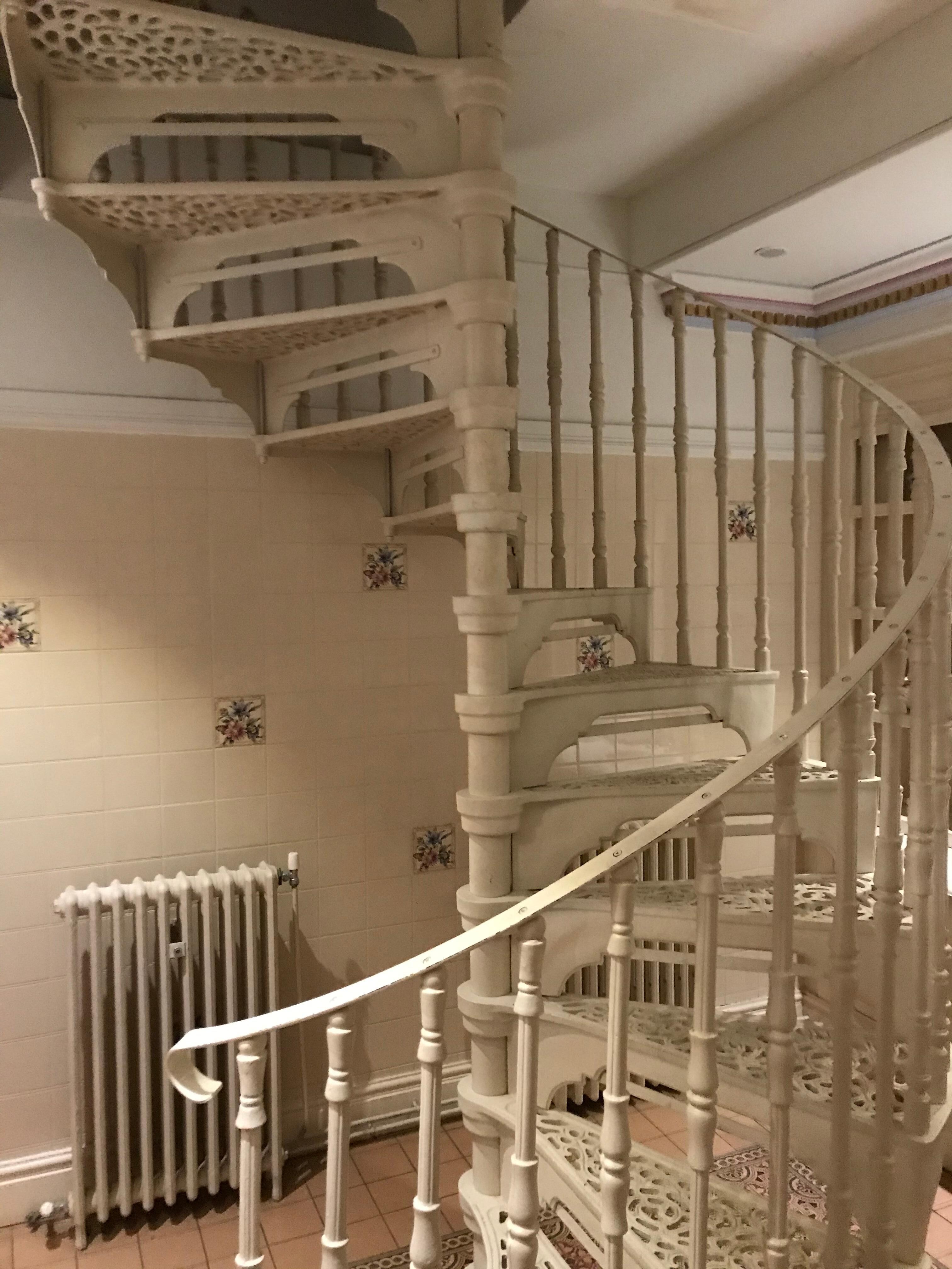 Spiral staircase in the ladies loo.. that went nowhere! 