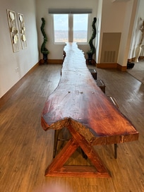 The “dining table” that was, at best, a skinny sideboard.