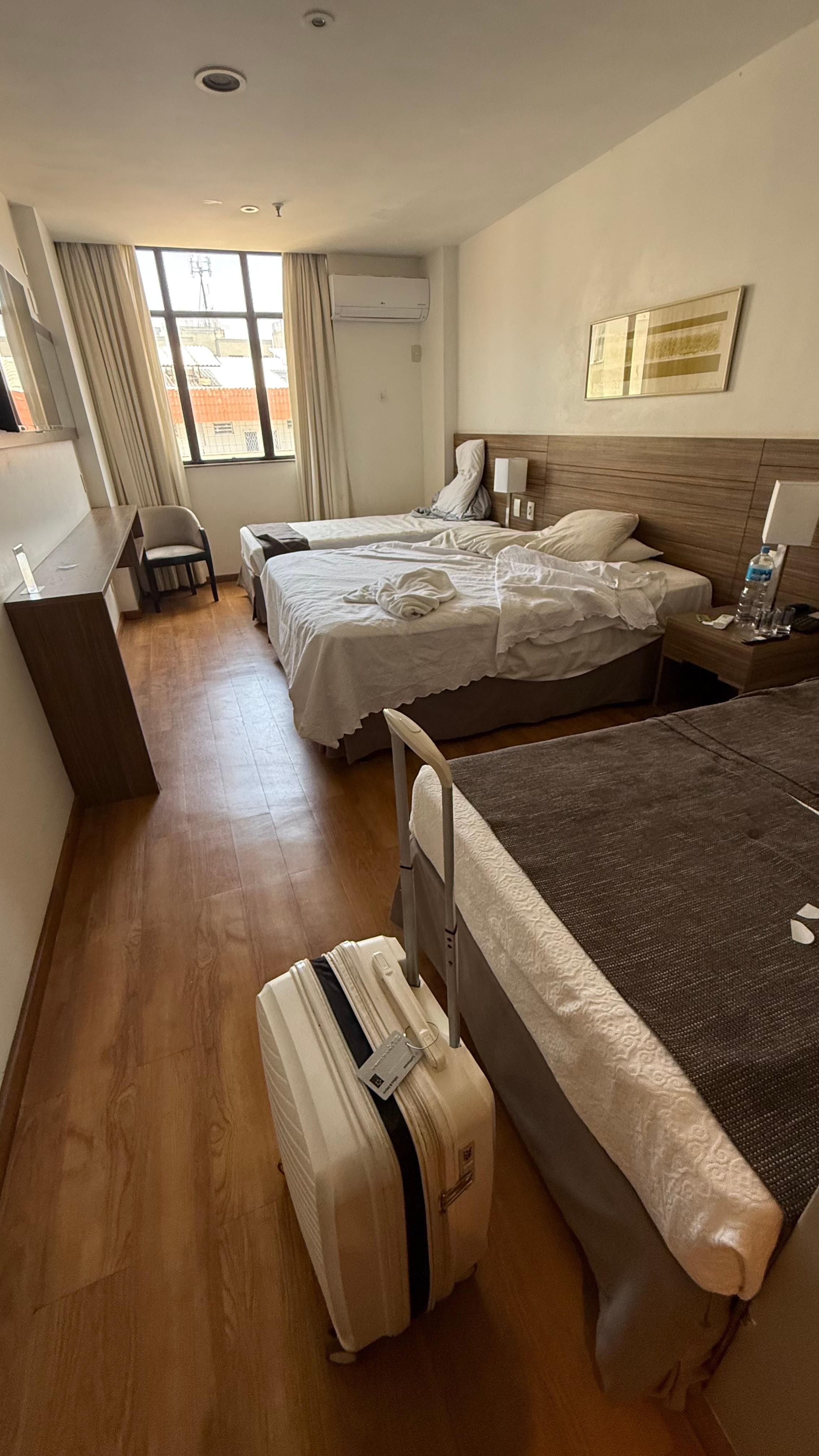 Quarto triplo. Bem espacoso