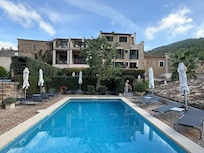 Hotel pool