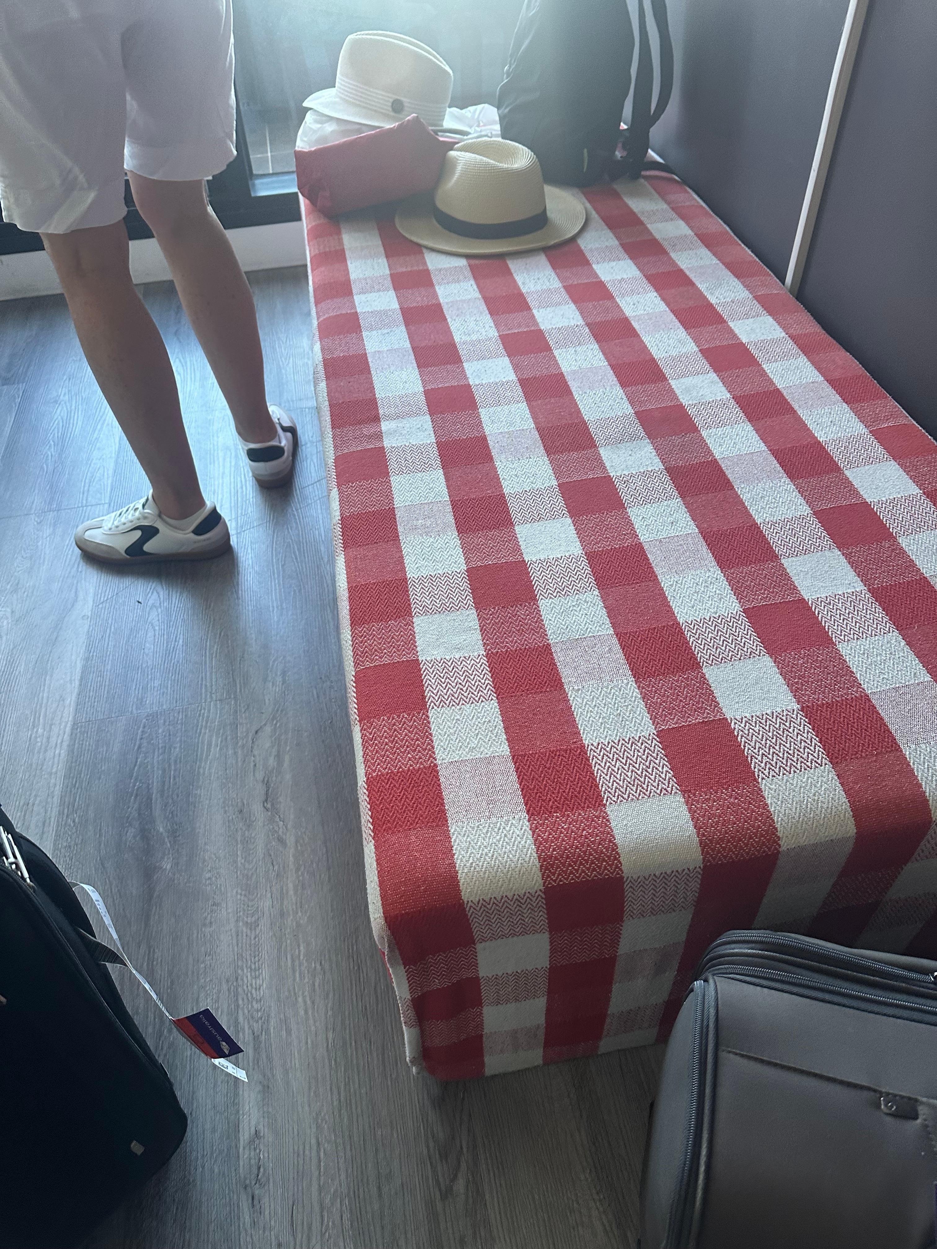 What is this a luggage position