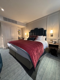 Super king bed lovely room