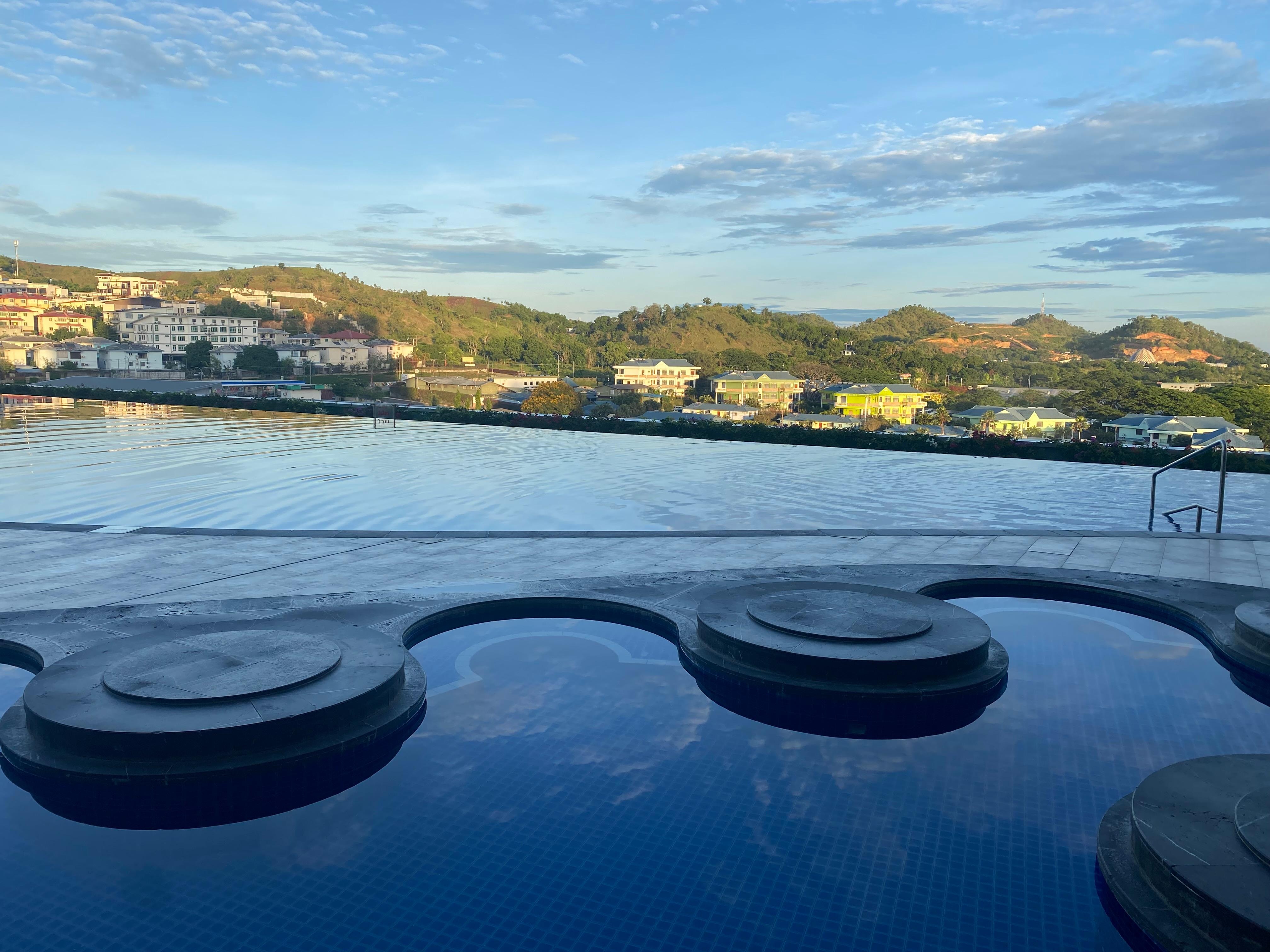 Relaxing poolside atmosphere with a beautiful view 
