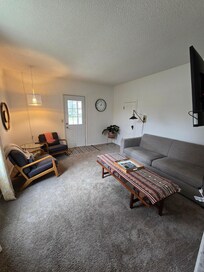 A warm and open livingroom