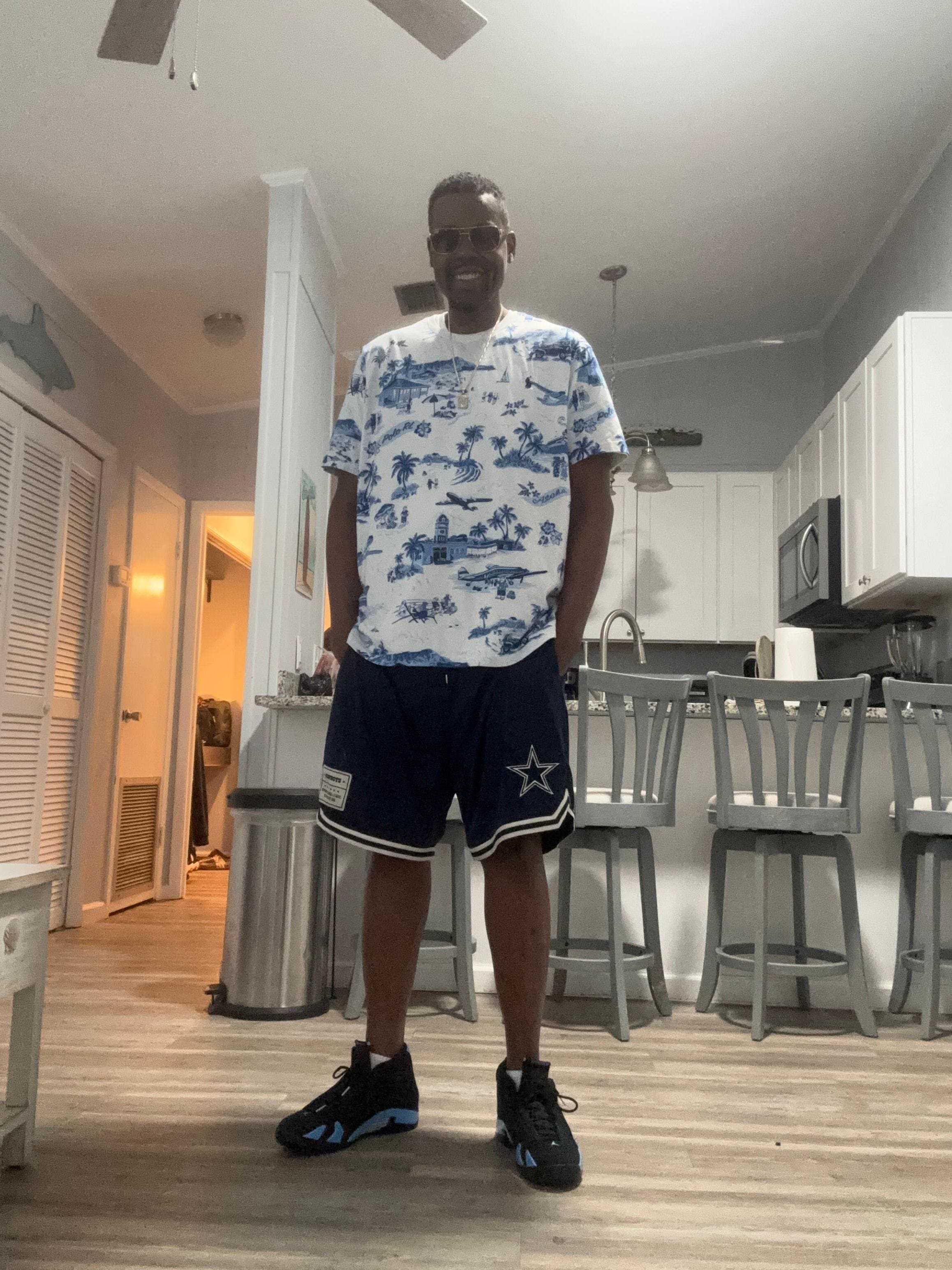 Spacious living room and kitchen area. 