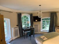 Our room.
Fan on. Floor