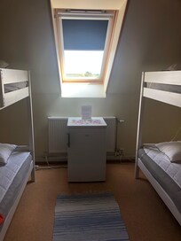 4 bädds rum ovanvåning.