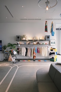 大廳賣店有許多品牌設計商品