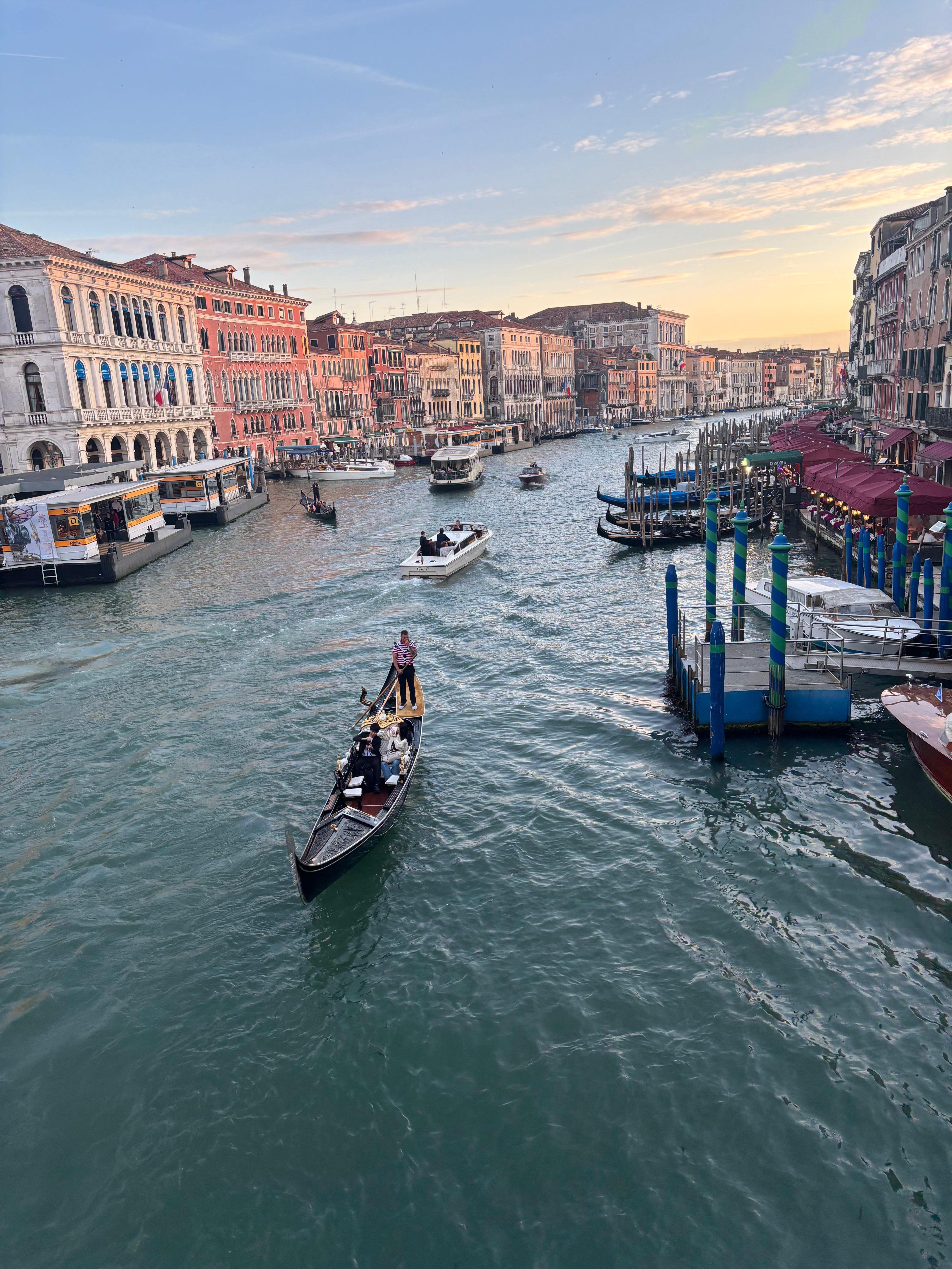 View from Rialto Bridge (couple of blocks from Ai Sansoni apartment.
