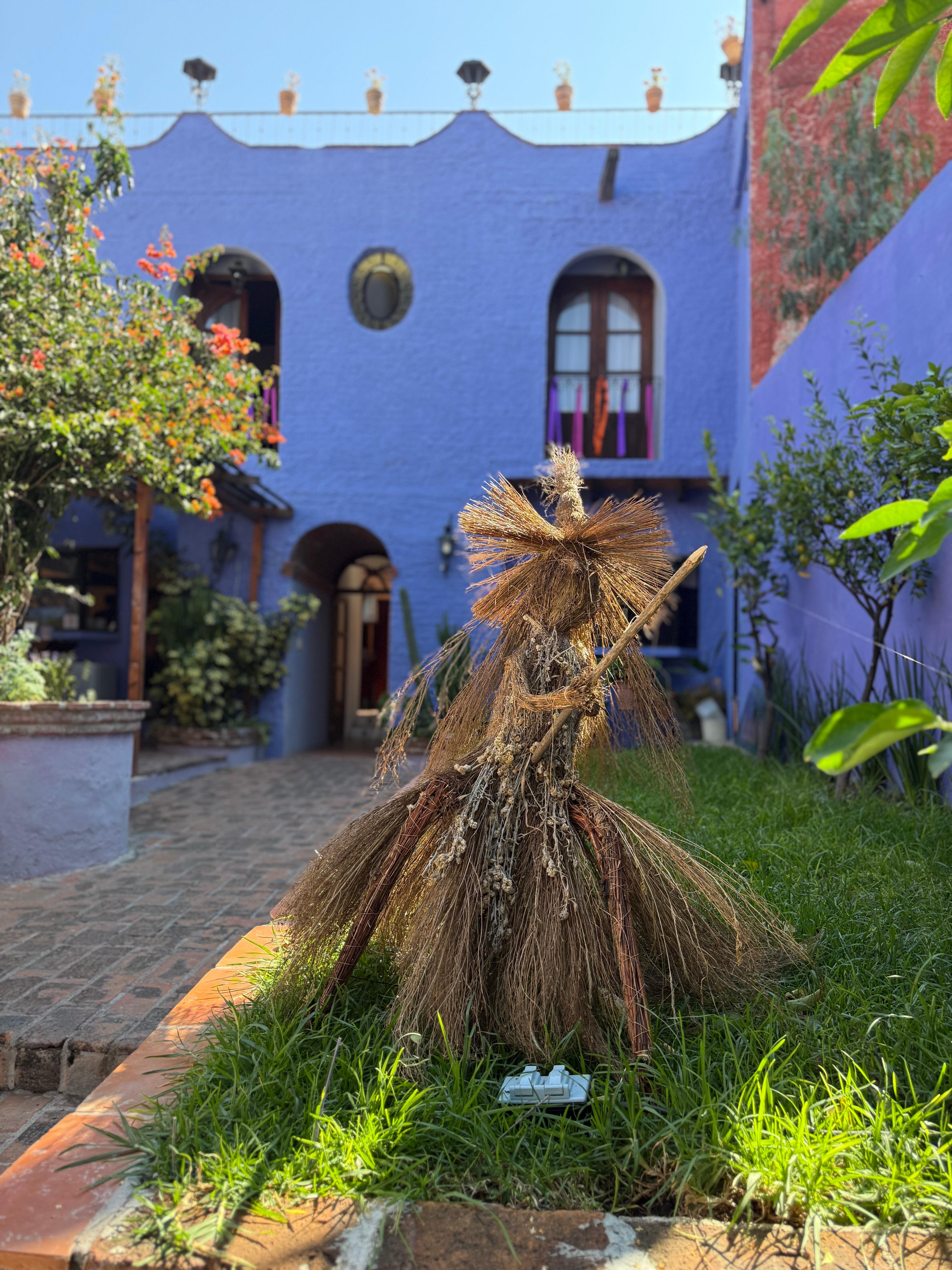 courtyard and restaurant 
