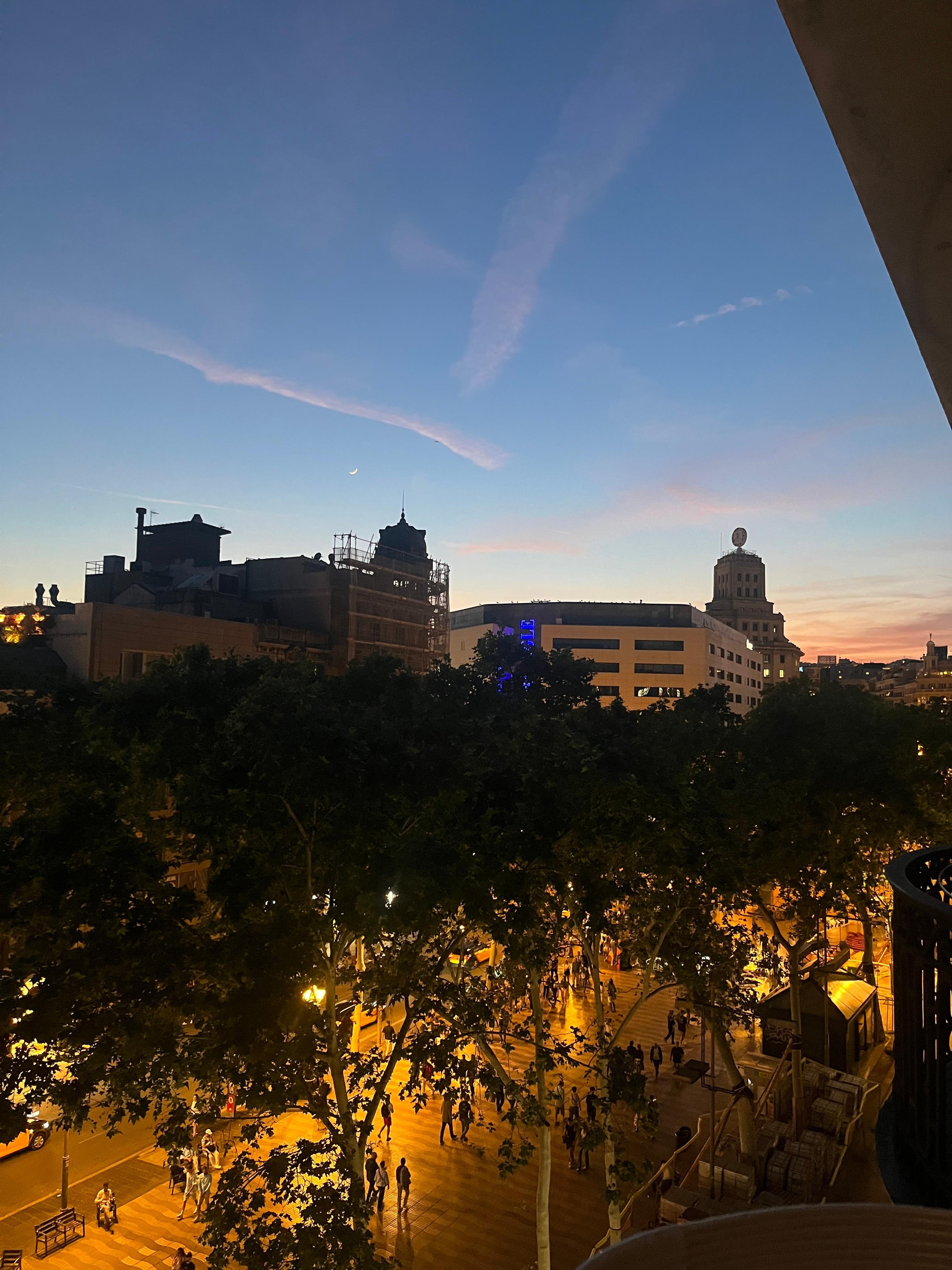 バルコニーから