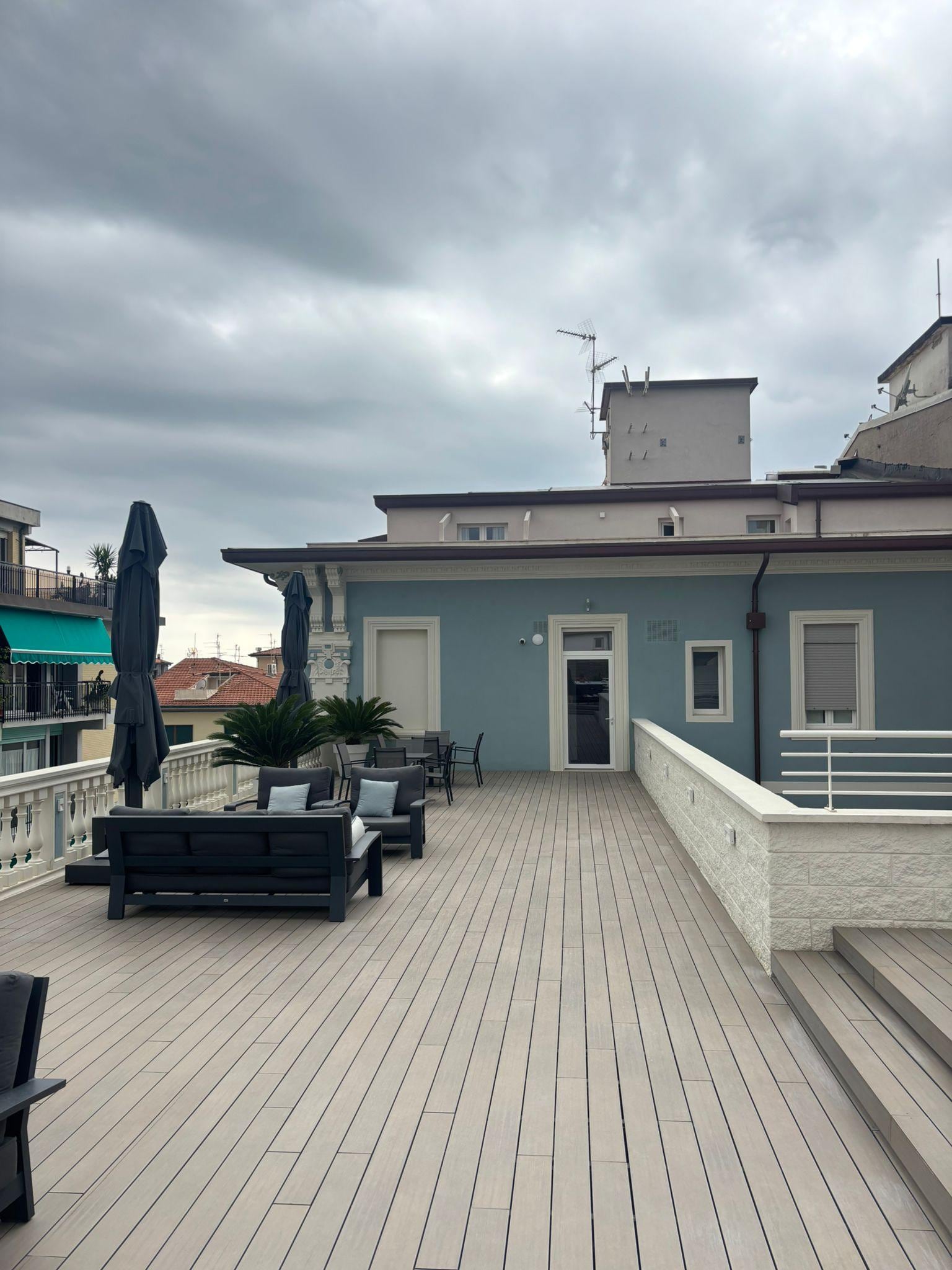 Relaxaltanen var mysig att vara på. Där finns även 2st spa o solstolar att utnyttja. 