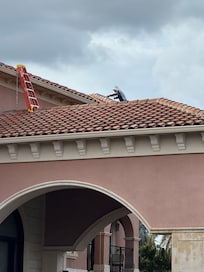 lovely construction all over property with loud noise and bad wifi