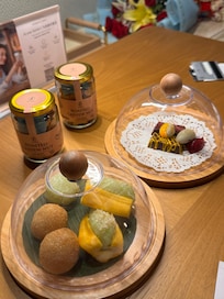 Little welcome snacks