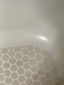 Tub dirty with hair