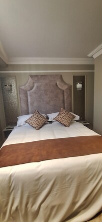 Bed was so comfortable. I fell over to sleep immediately.