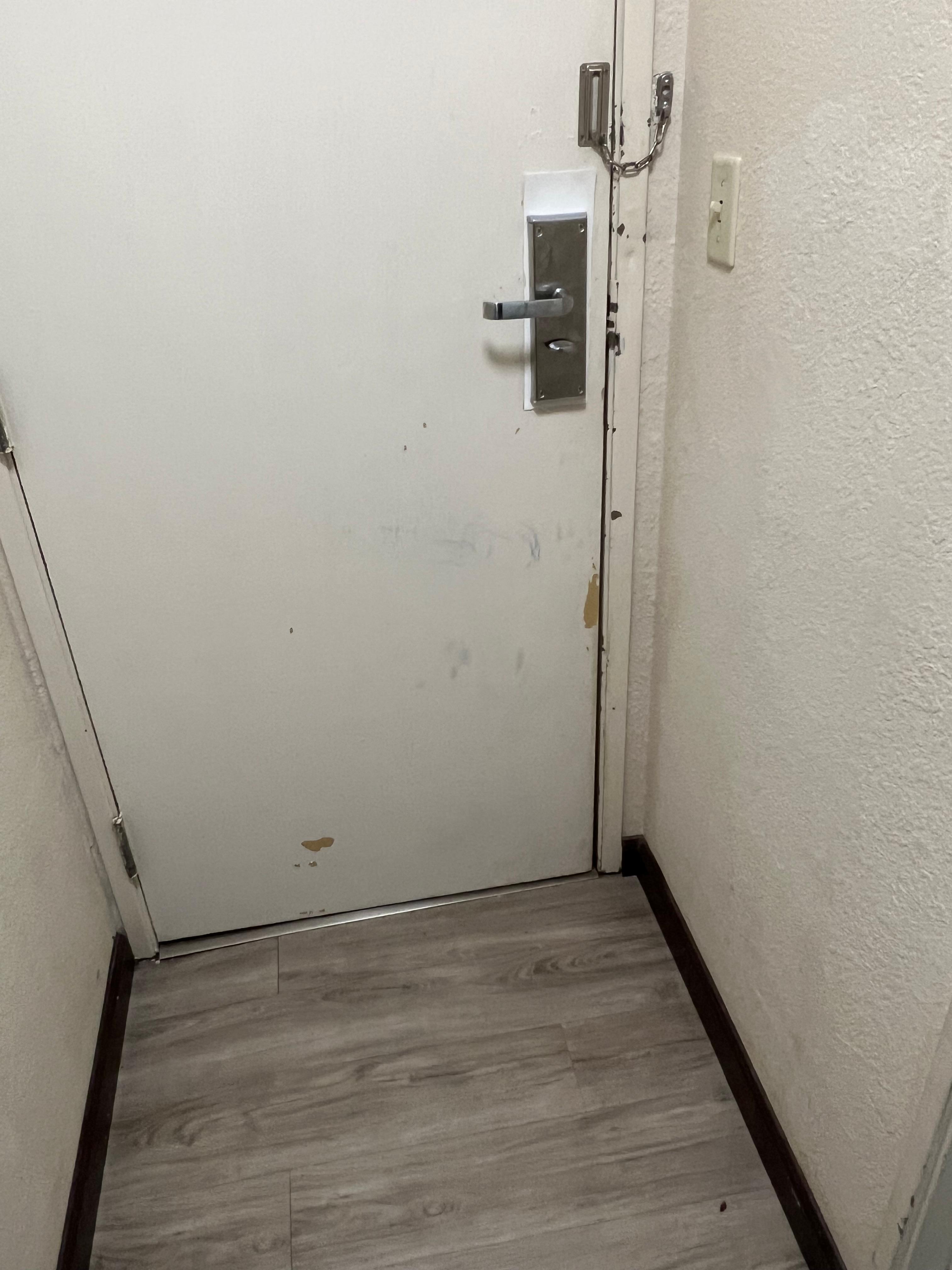 All the walls are this gross