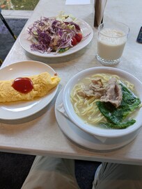 朝食