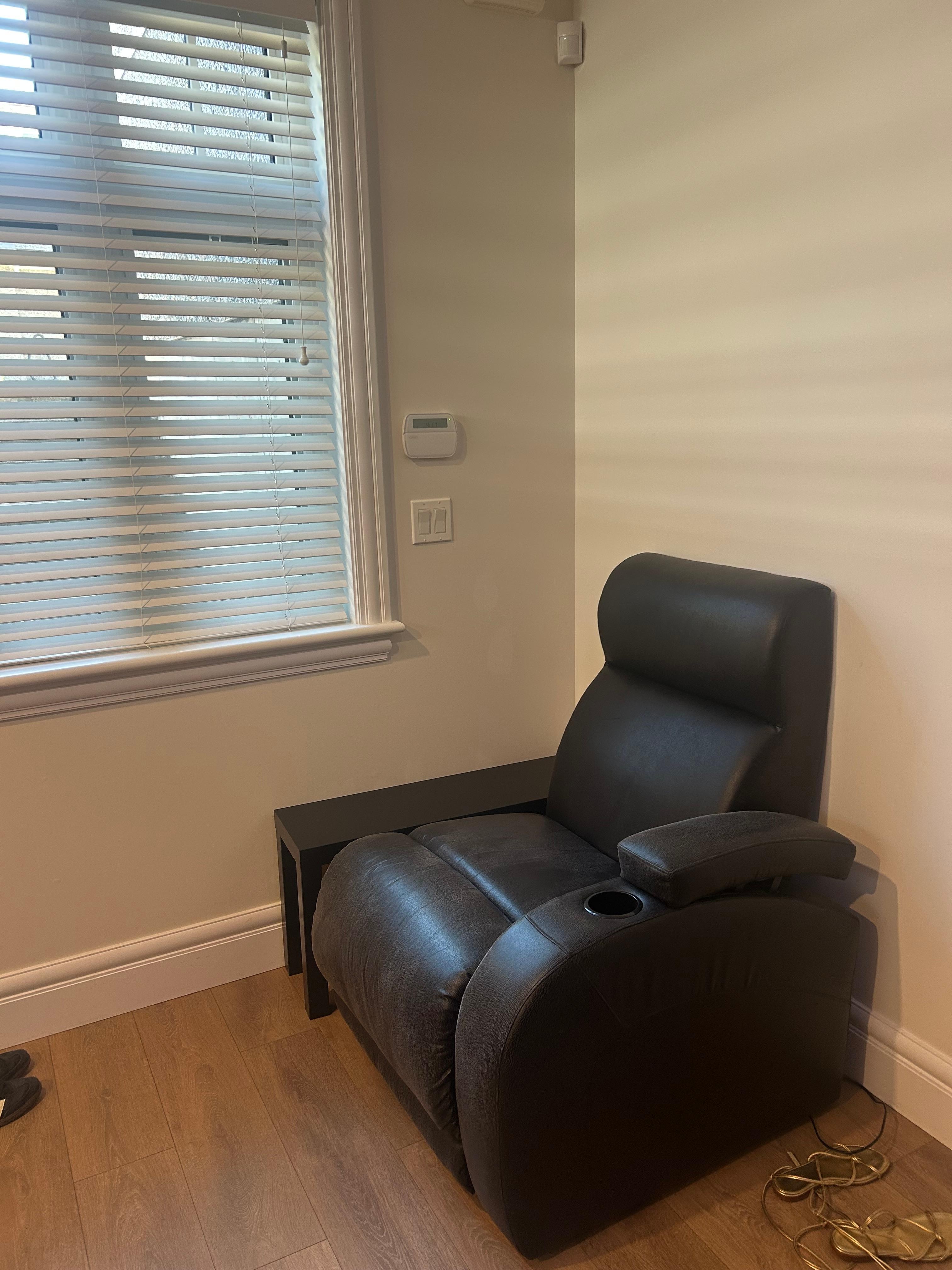 The ‘couch’ she said it had 