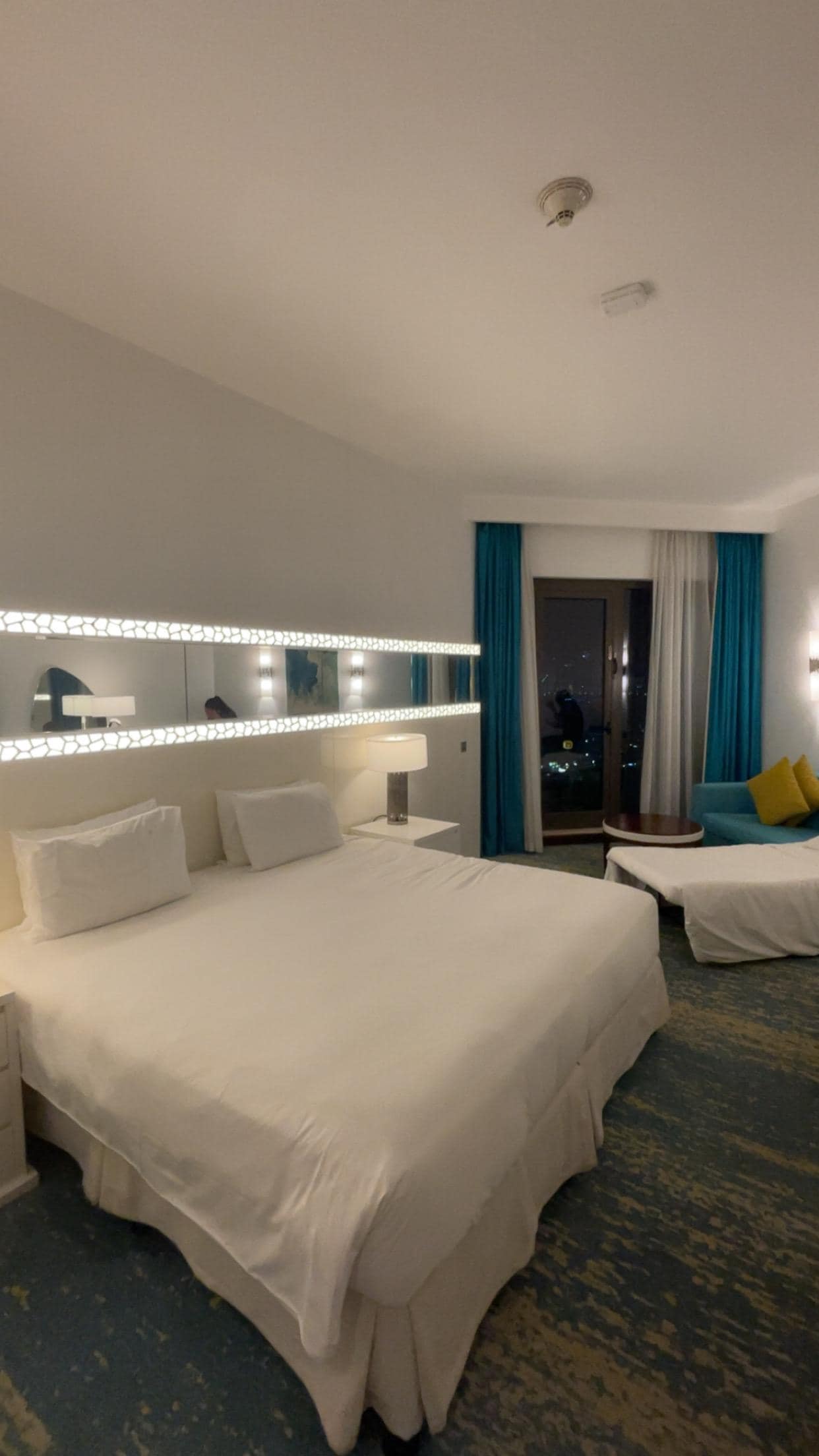 Chambre 3 personnes, très propre et literie confortable ! 