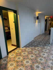 Third floor room no elevator