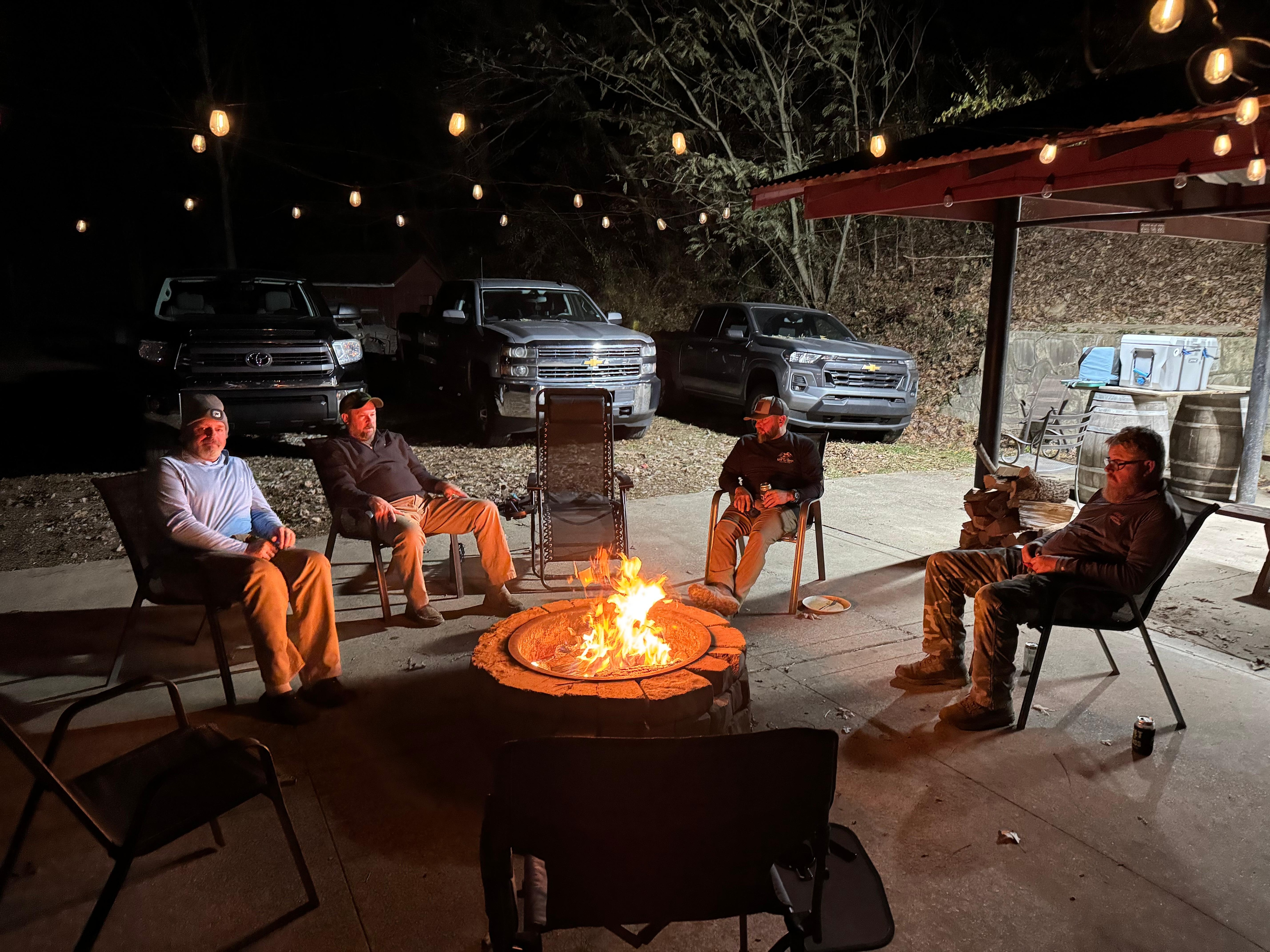 Great outdoor sitting area and plenty of parking