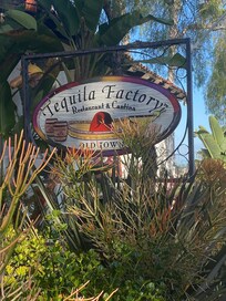 Complimentary breakfast. Great breakfast buffet.