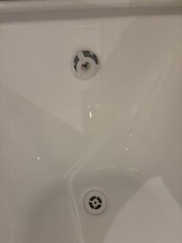 Baignoire inutilisable en l’absence de bouchon