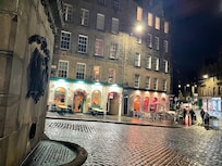 Grassmarket entrance to Edmonstone’s Close