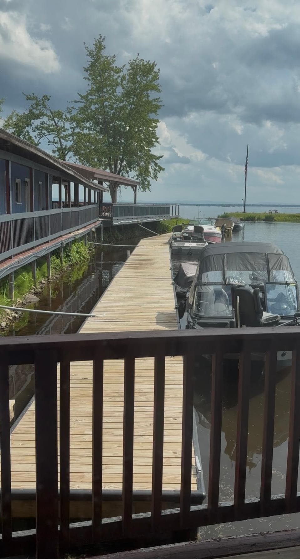 New dock - floating but secure