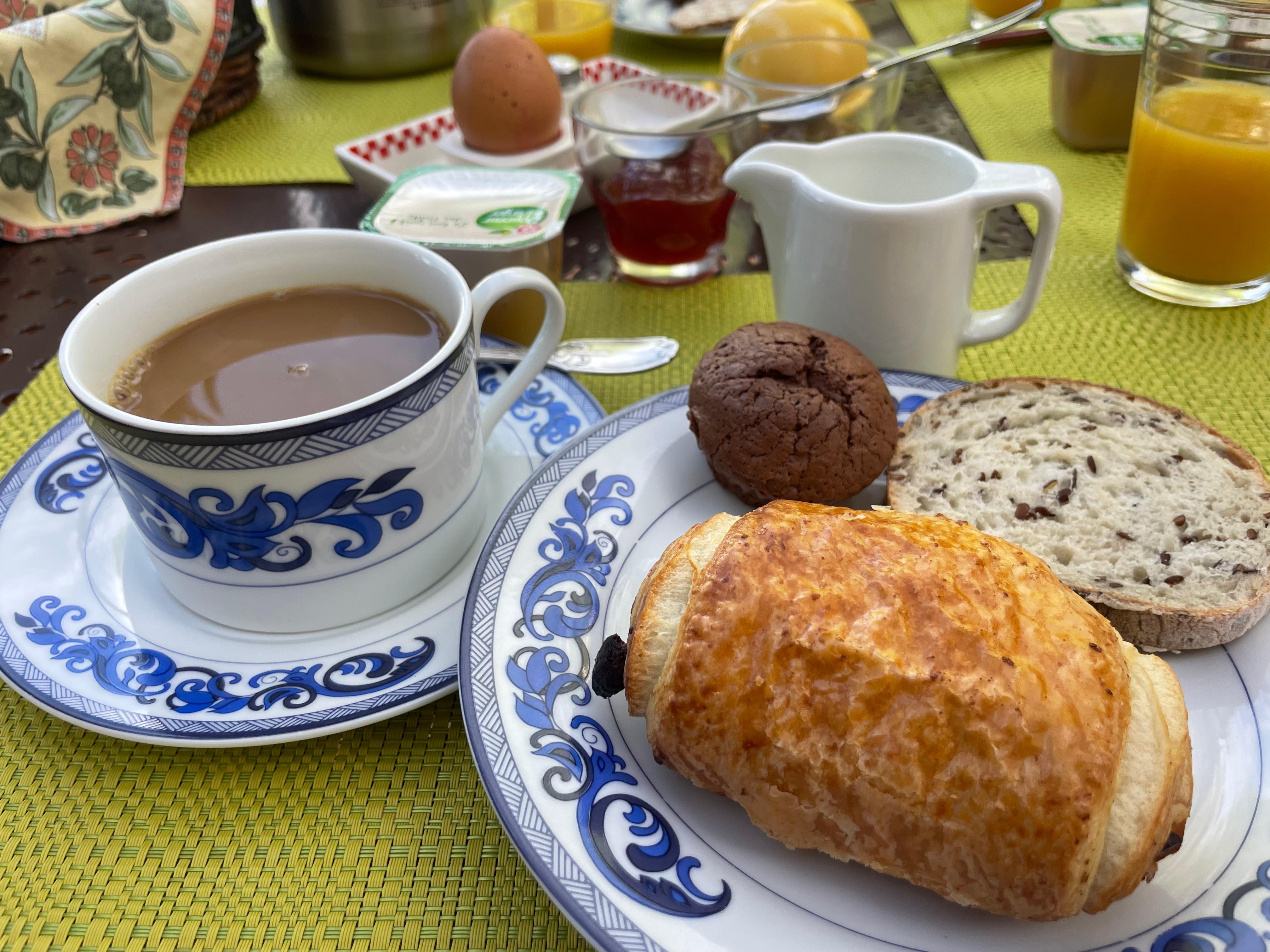 Lovely Petit Dejeuner!!