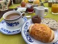 Lovely Petit Dejeuner!!