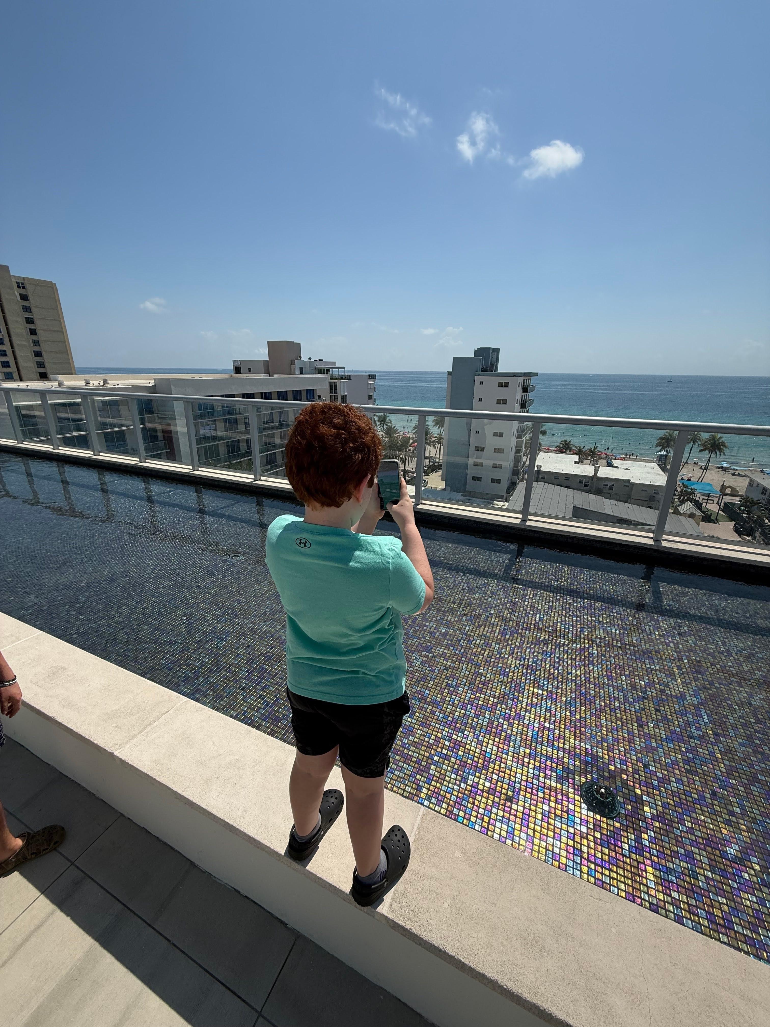 Rooftop back to beach