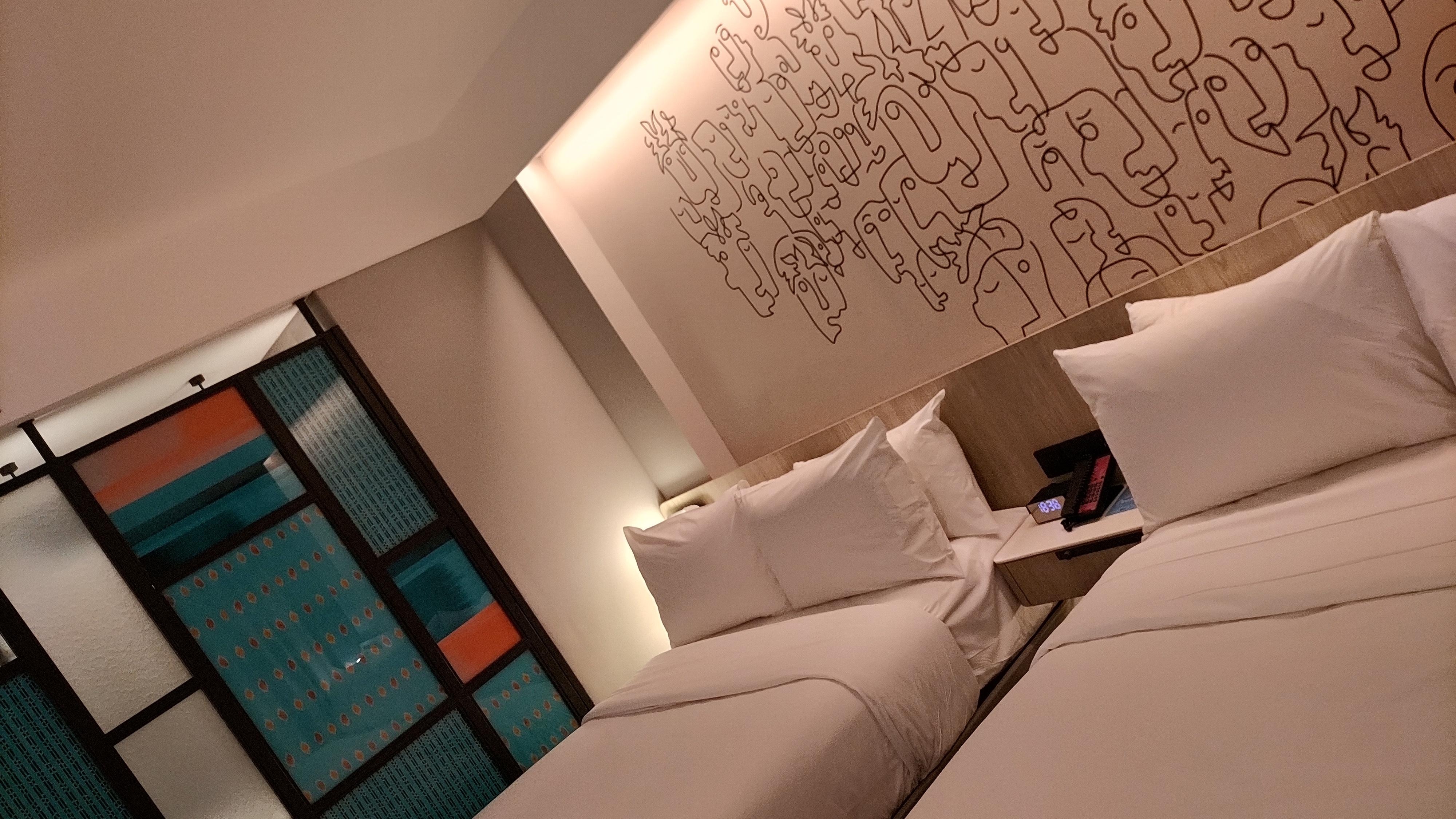 部屋もベッドも広くて落ち着く