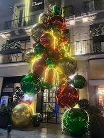 Hotel Regina entrance