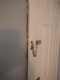 Broken front door (unsafe)