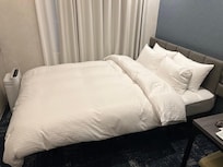 ベッドです。毎日ベッドメイクしていただけるのもよかったです。