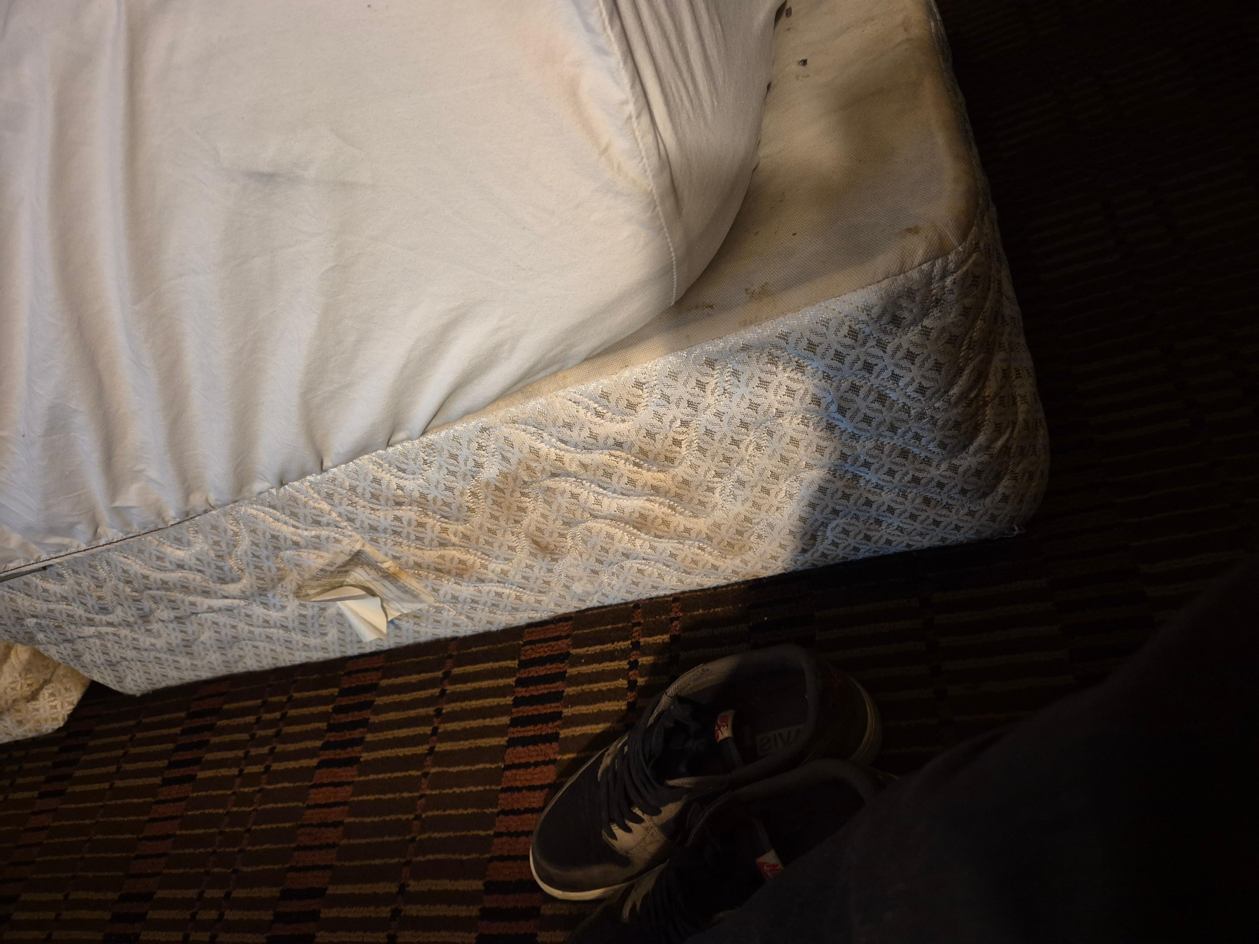 Very dirty, and bad smell