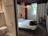 Chambre calme, confortable, propre et surtout une climatisation impeccable