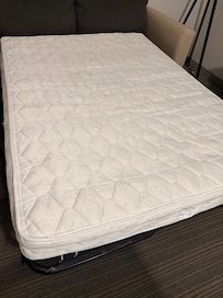 There was no bedding for the sofa bed.