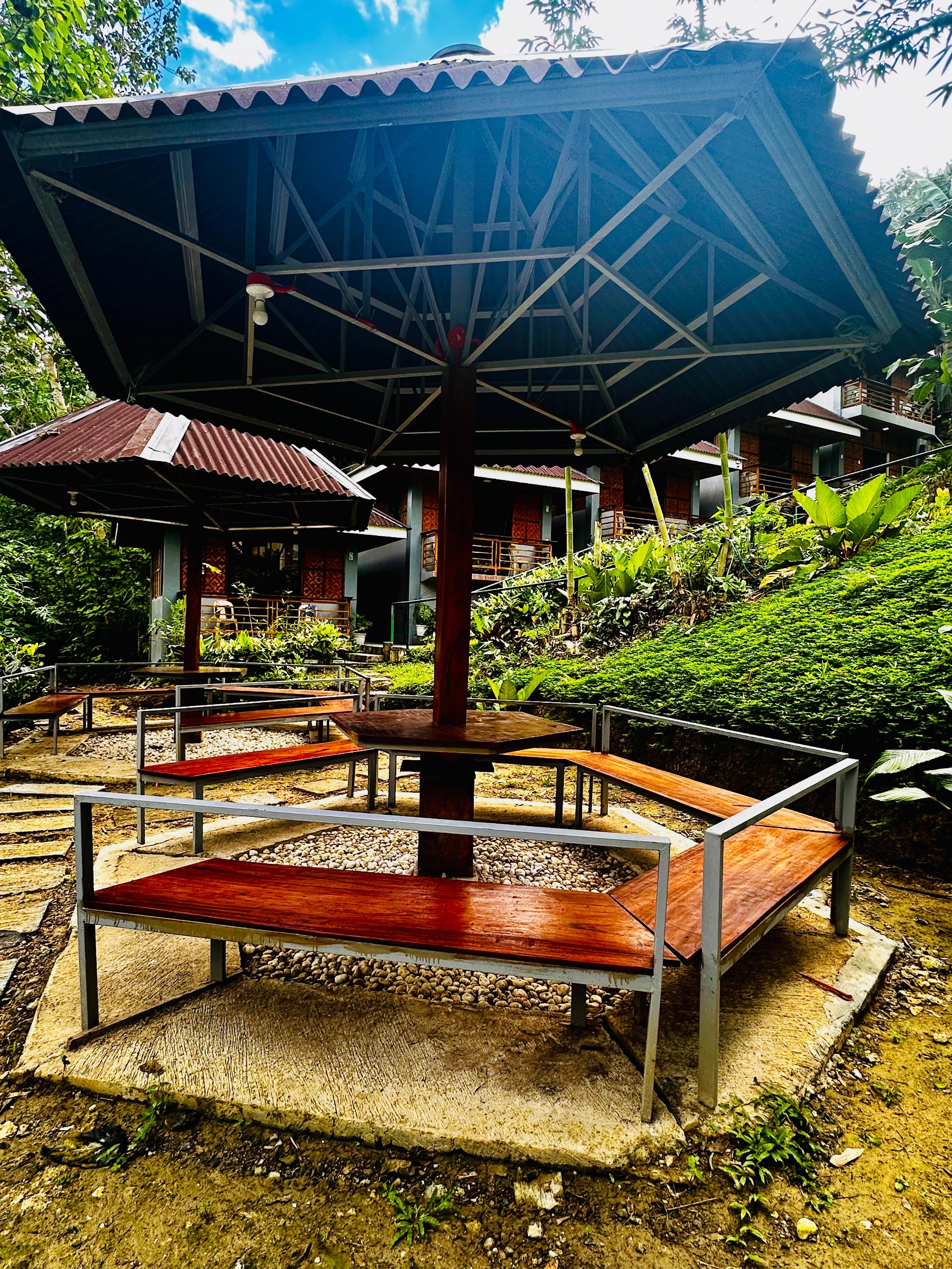 Place to eat, relax, read, hang out