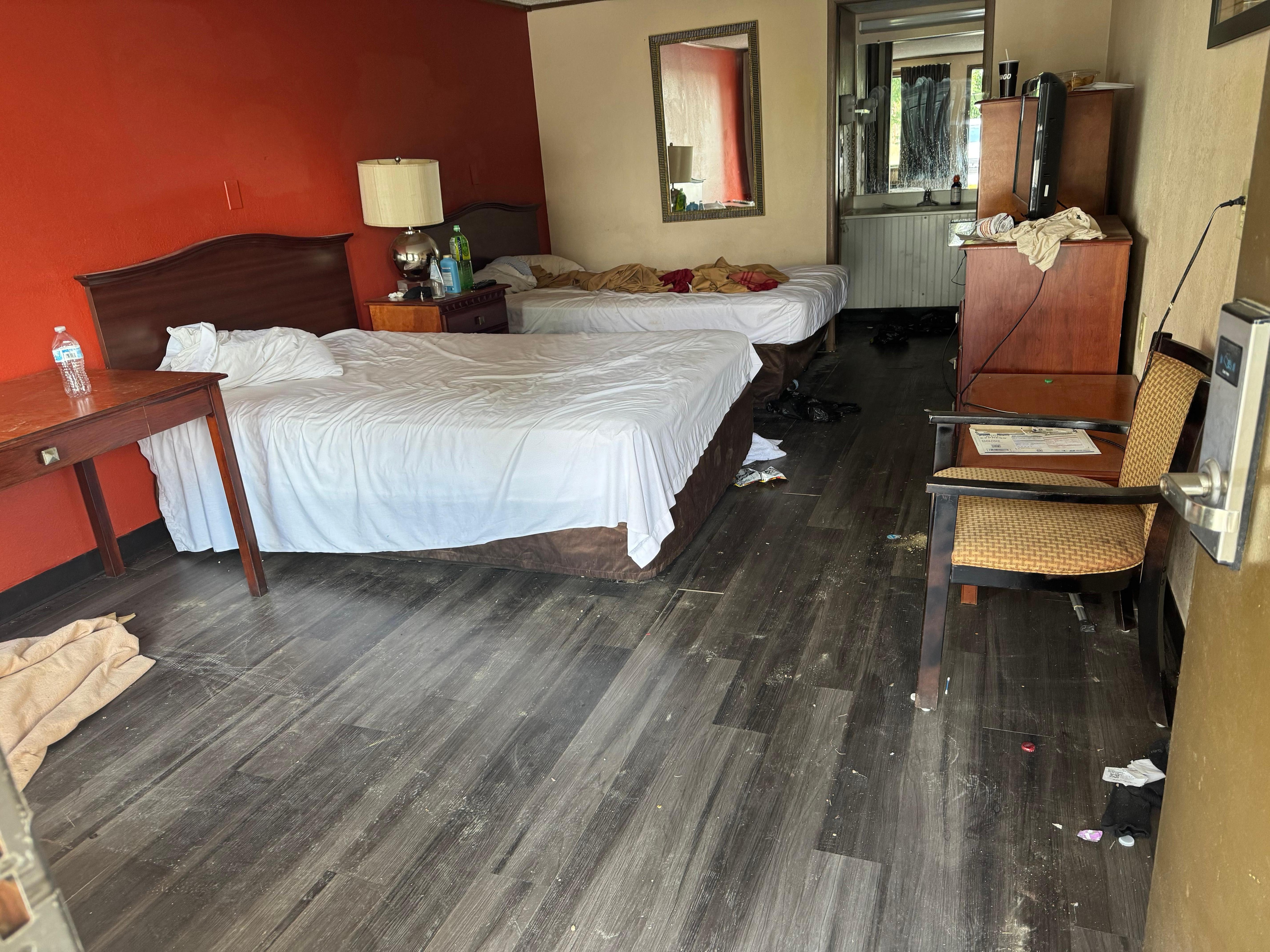 This is the room I was given a key for! They did given me another room that was cleaner.