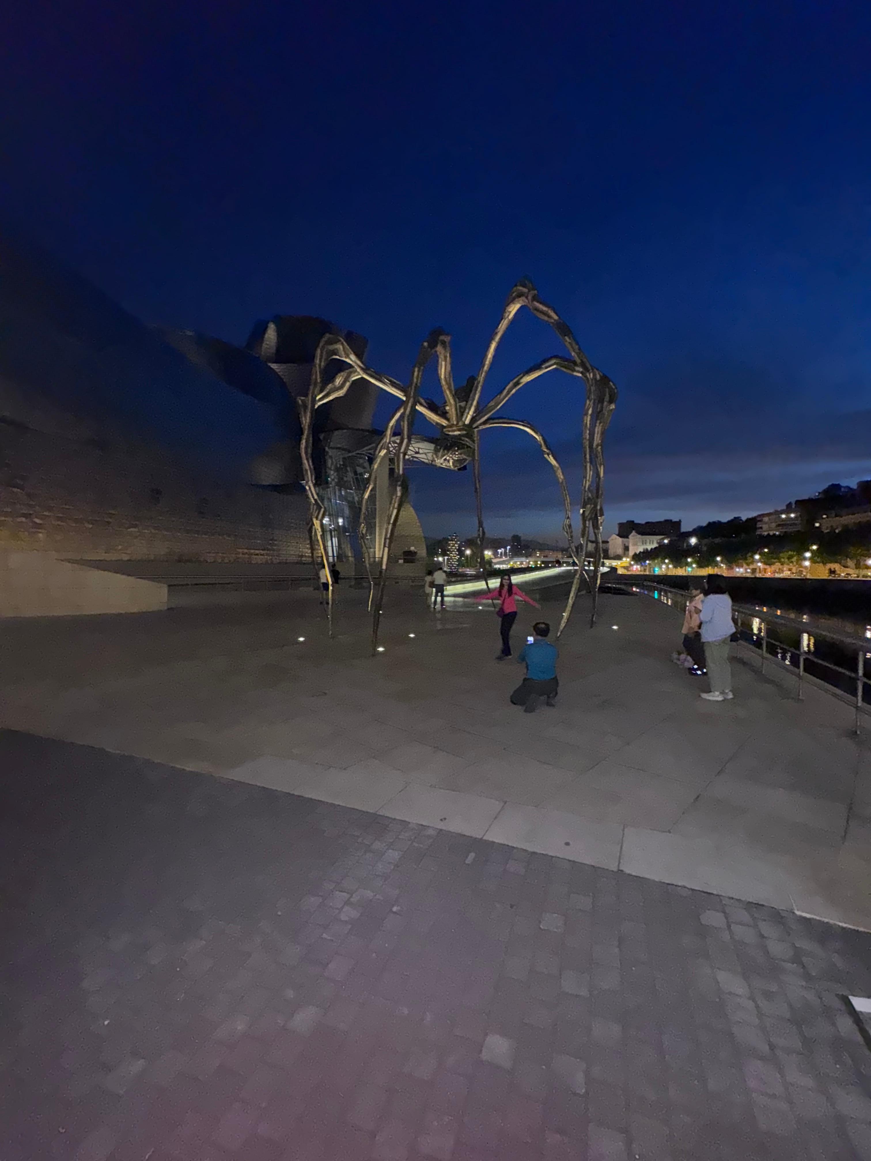 19 minute walk to the museum